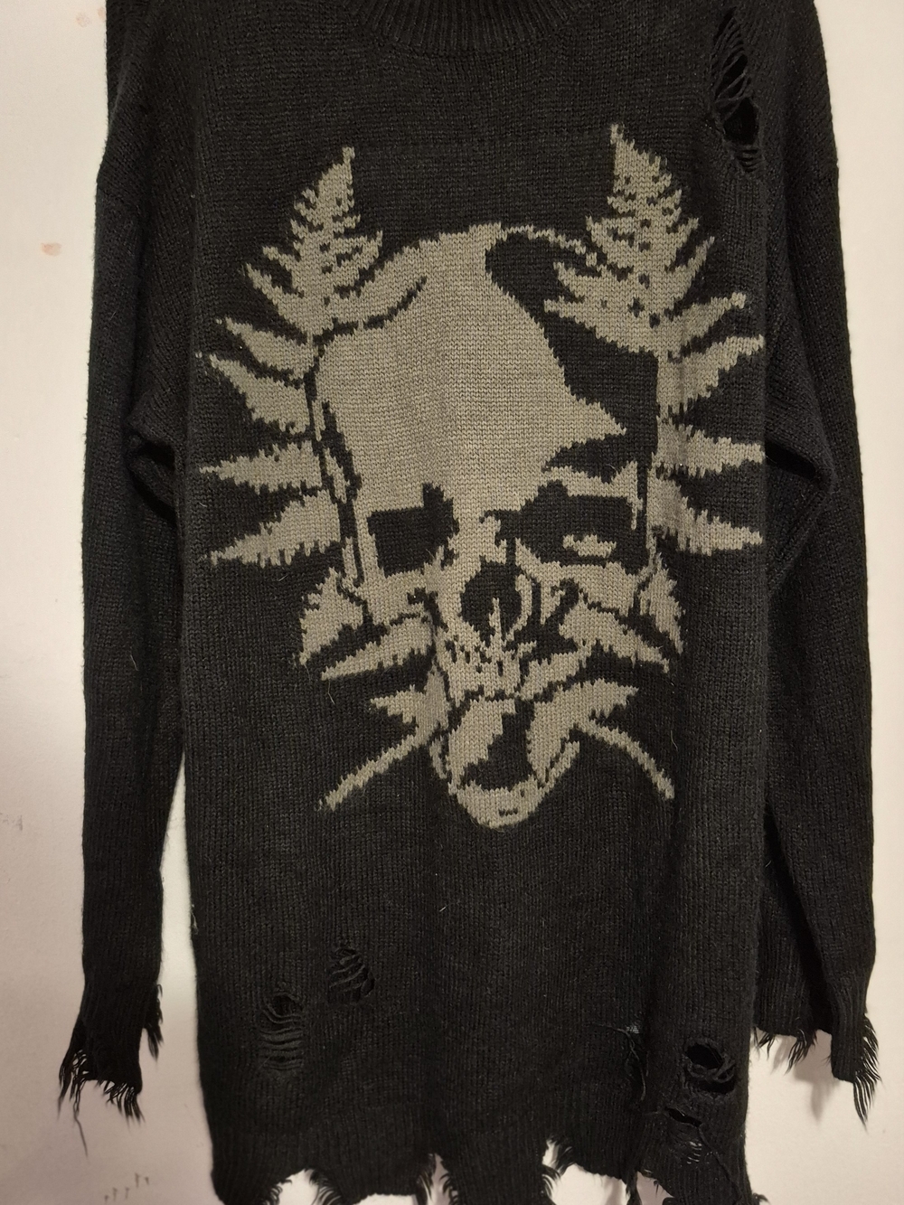 Black Skull Knit Distressed Pullover